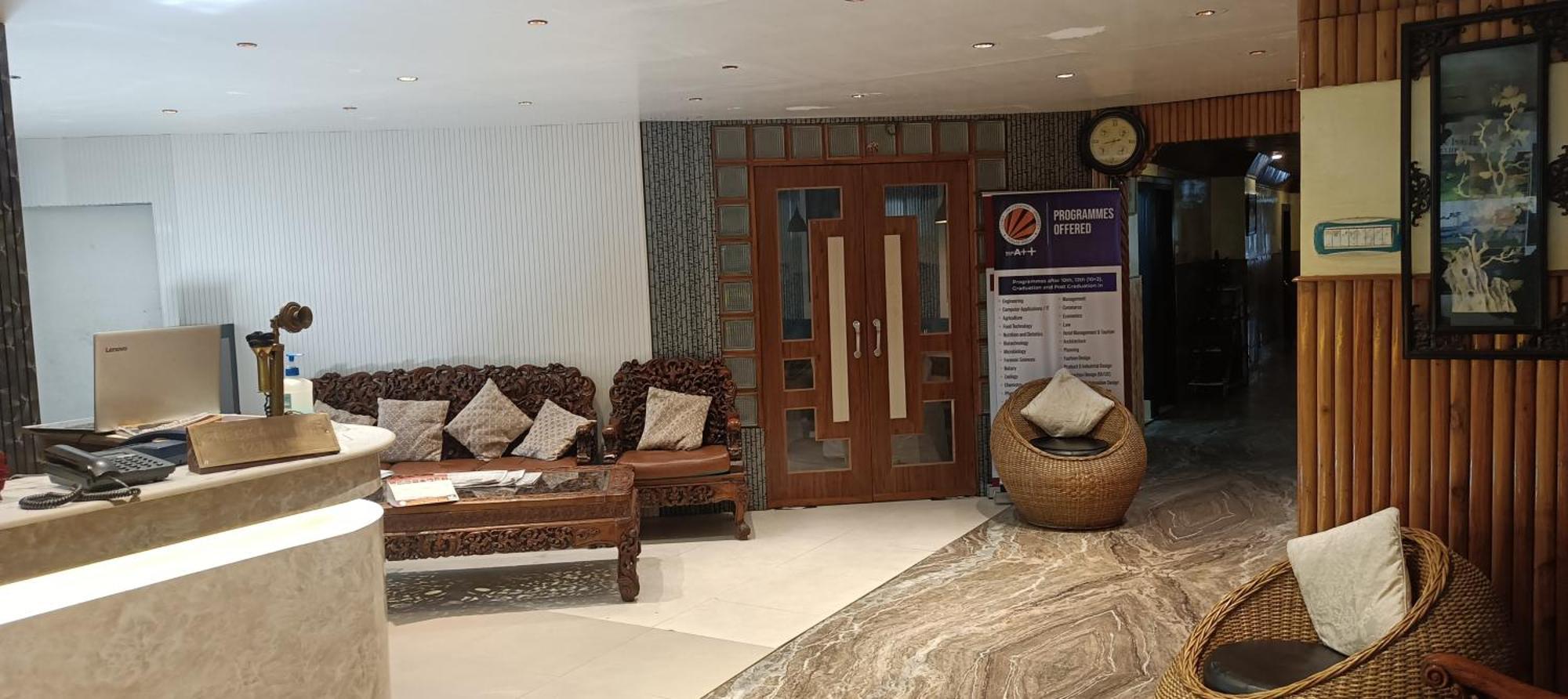 Hotel Assembly Shillong Eksteriør bilde