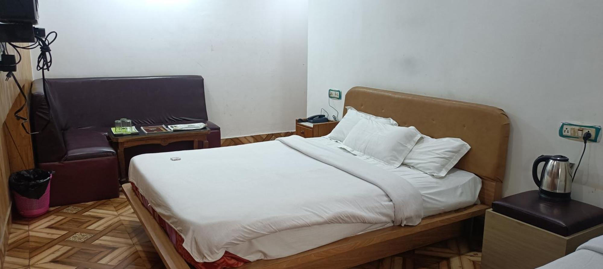 Hotel Assembly Shillong Eksteriør bilde